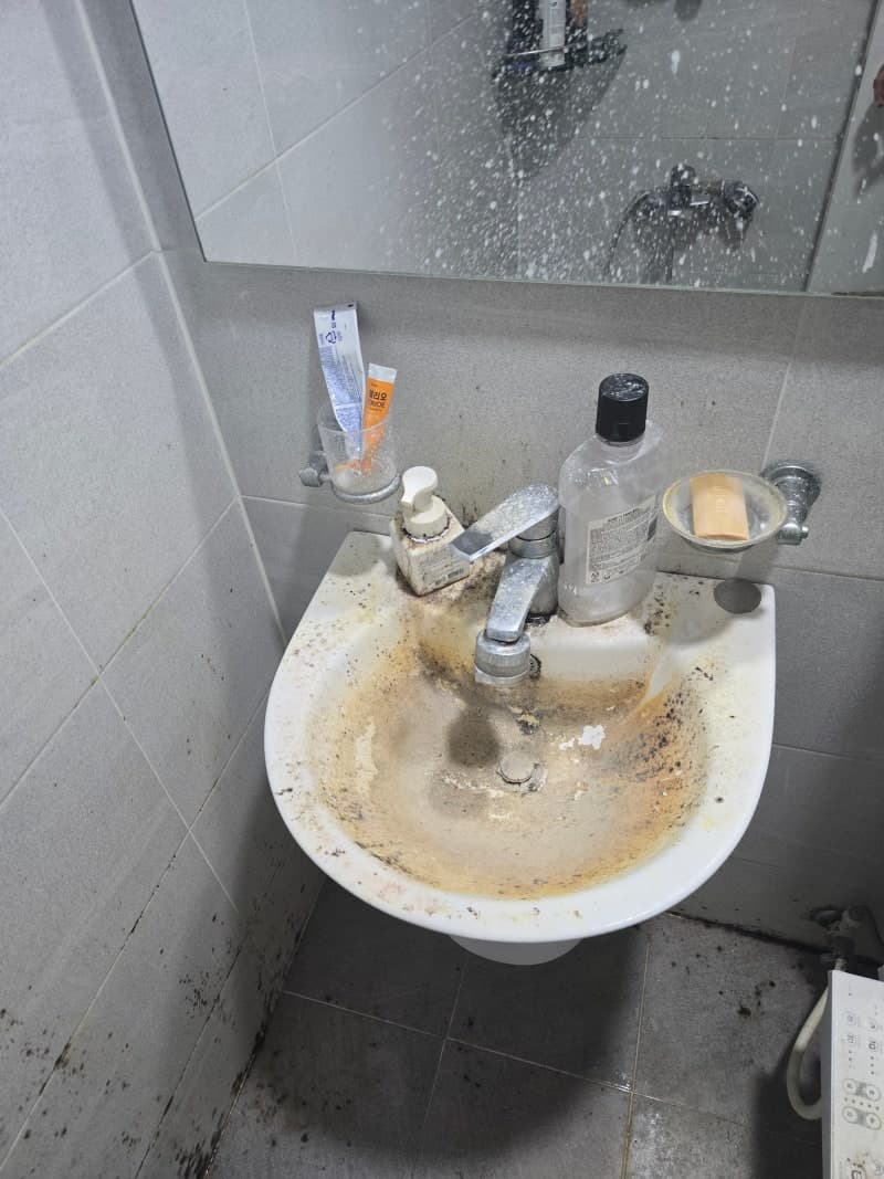 수도권 벽지,베란다,결로 곰팡이 제거 믿을수 있는 전문업체 '광남' 현장 사진